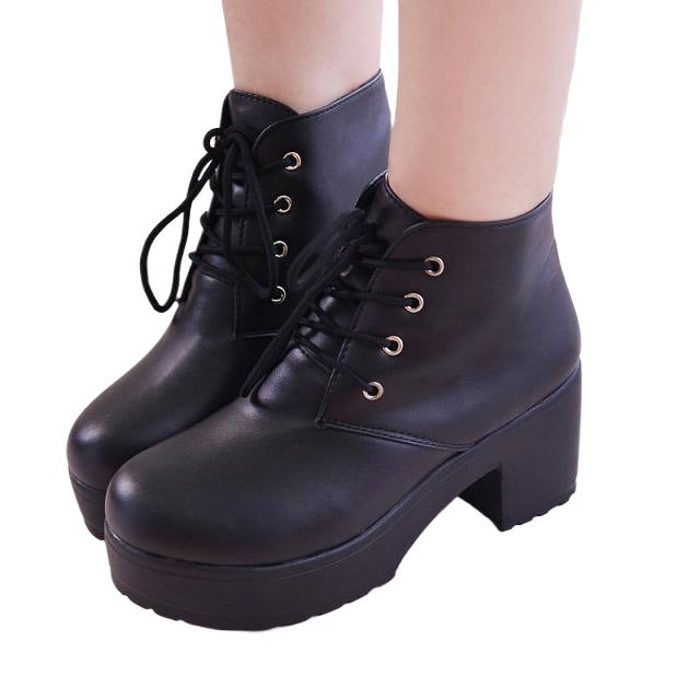 Sarah Express Women's Round-Toe Chunky-Sole Ankle Boots