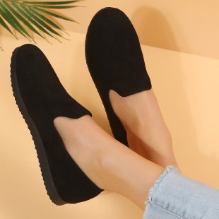 Sarah Express Women's Suede Slip-On Round Toe Flats