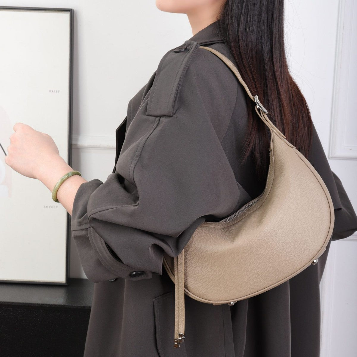 Cross-border Fashion Minimalist Top-grain Leather Dumpling Bag, Women's Bag, Light Luxury Shoulder And Crossbody Half-moon Underarm Bag – product detail alternate view 5