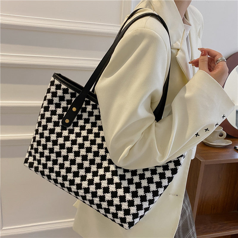 Sarah Express Plaid Nylon Shoulder Tote Bag