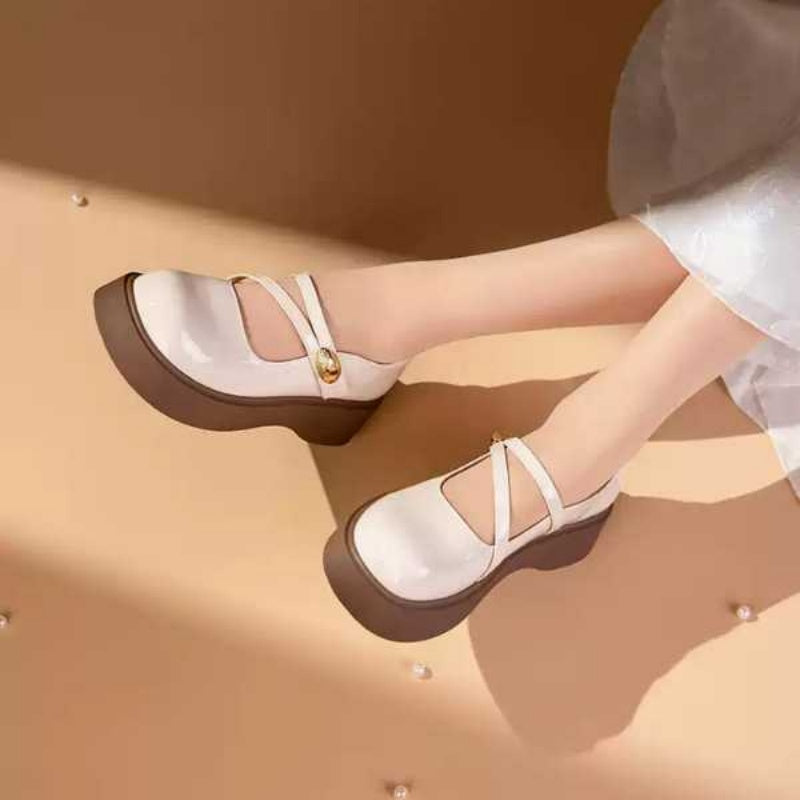 Sarah Express Vintage Platform Mary Jane Flats