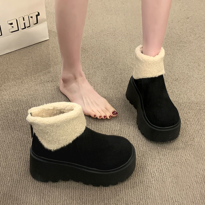 Sarah Express Women's Fleece-Lined Platform Snow Boots