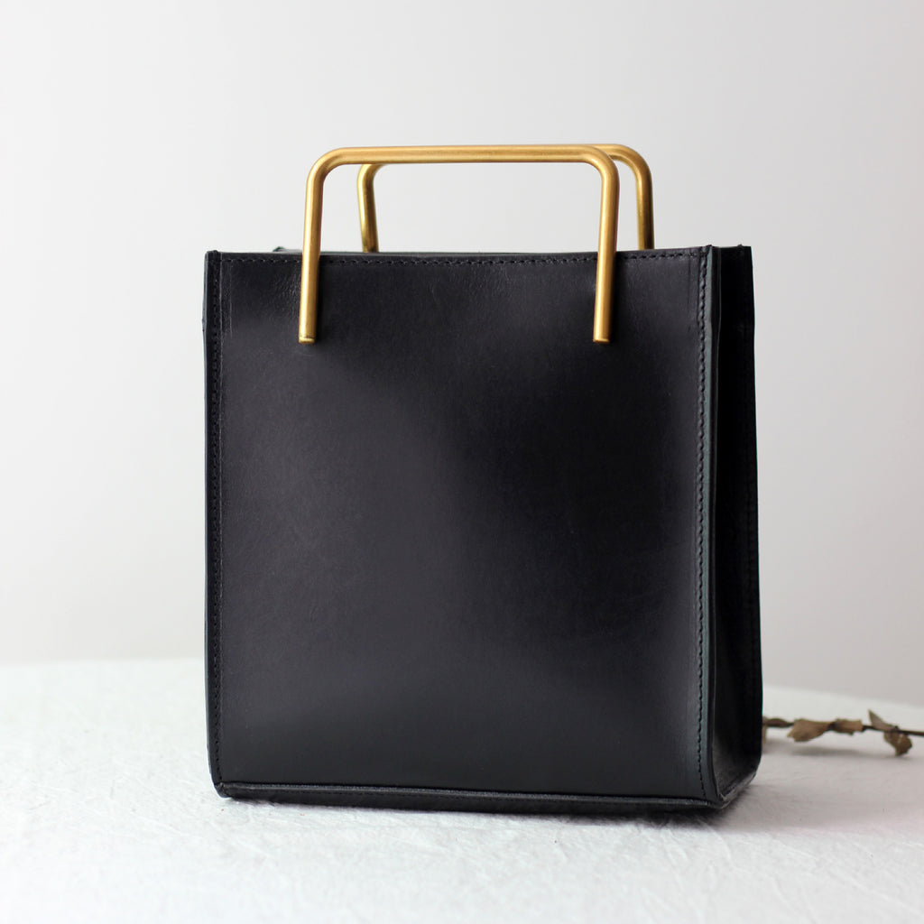 Sarah Express Vintage Full-Grain Leather Square Crossbody Bag 736 Black