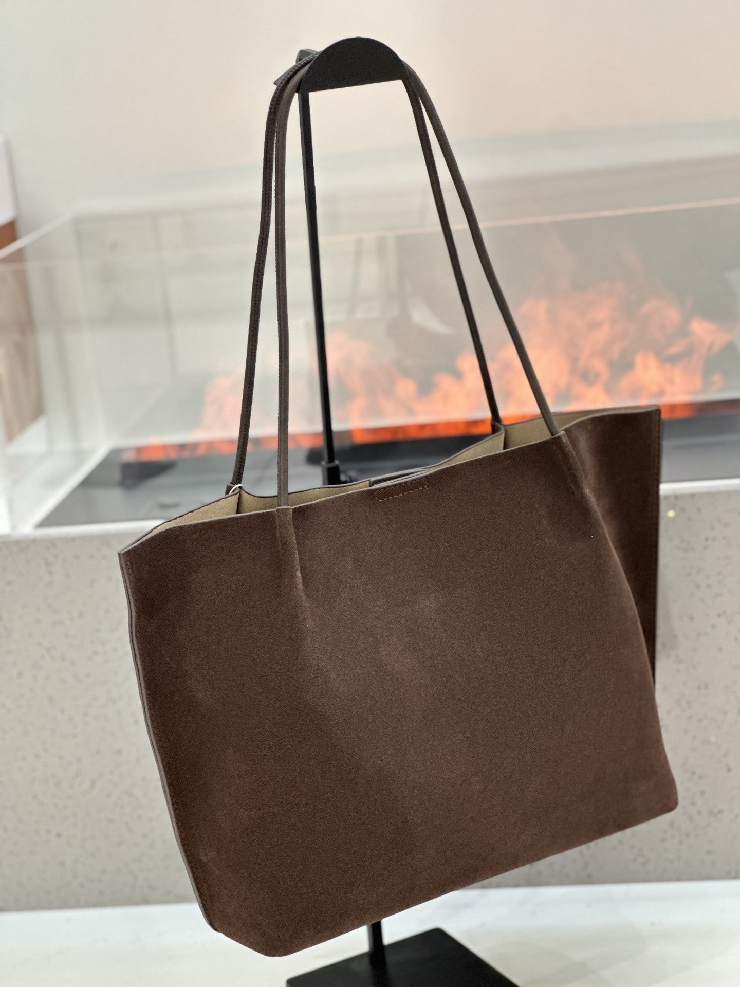 Custom Fall-Winter Minimalist Matte Leather Tote Bag, Large Capacity Women S Bag, Commuter Handbag With Shoulder Strap And Inner Bag – product detail alternate view