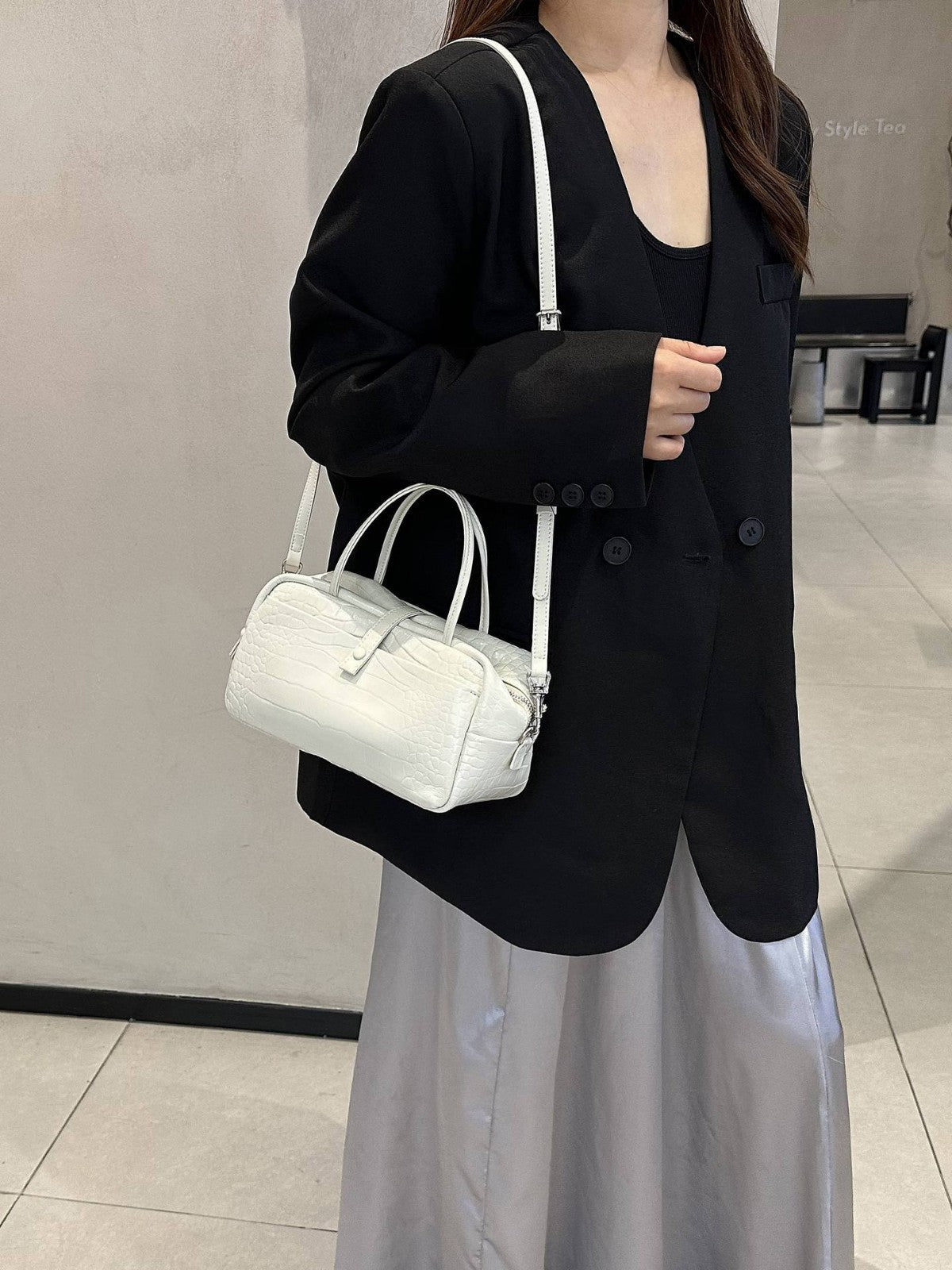 Sarah Express Crocodile Pattern Leather Toast Handbag