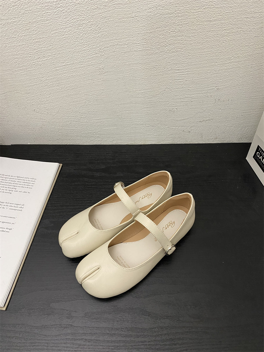 Sarah Express Split Toe Mary Jane Flat Shoes White