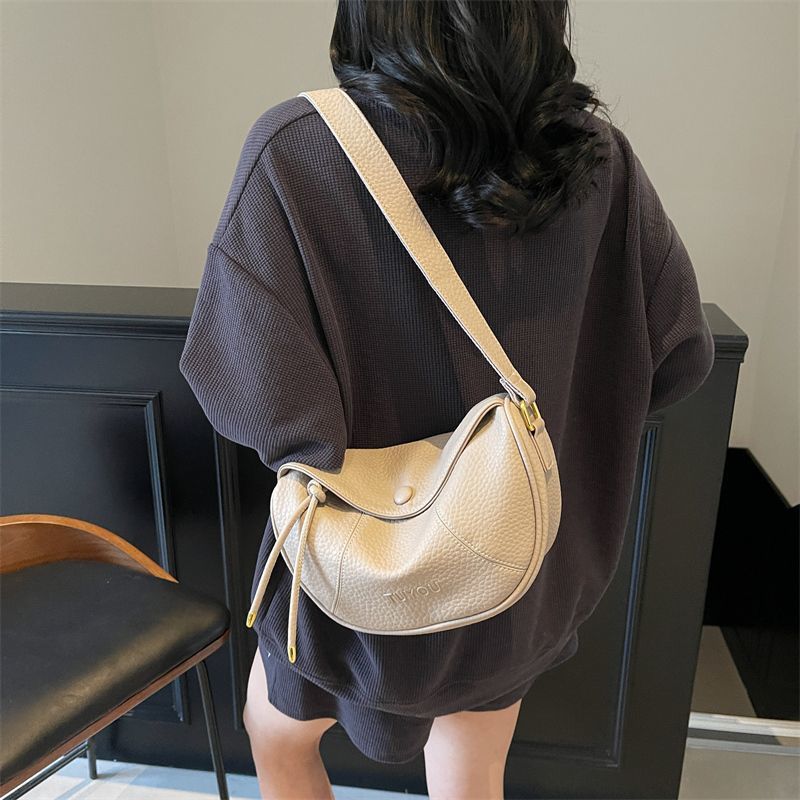 Sarah Express Stitched Shoulder Crossbody Bag for Commuting
