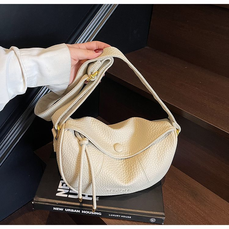 Sarah Express Stitched Shoulder Crossbody Bag for Commuting