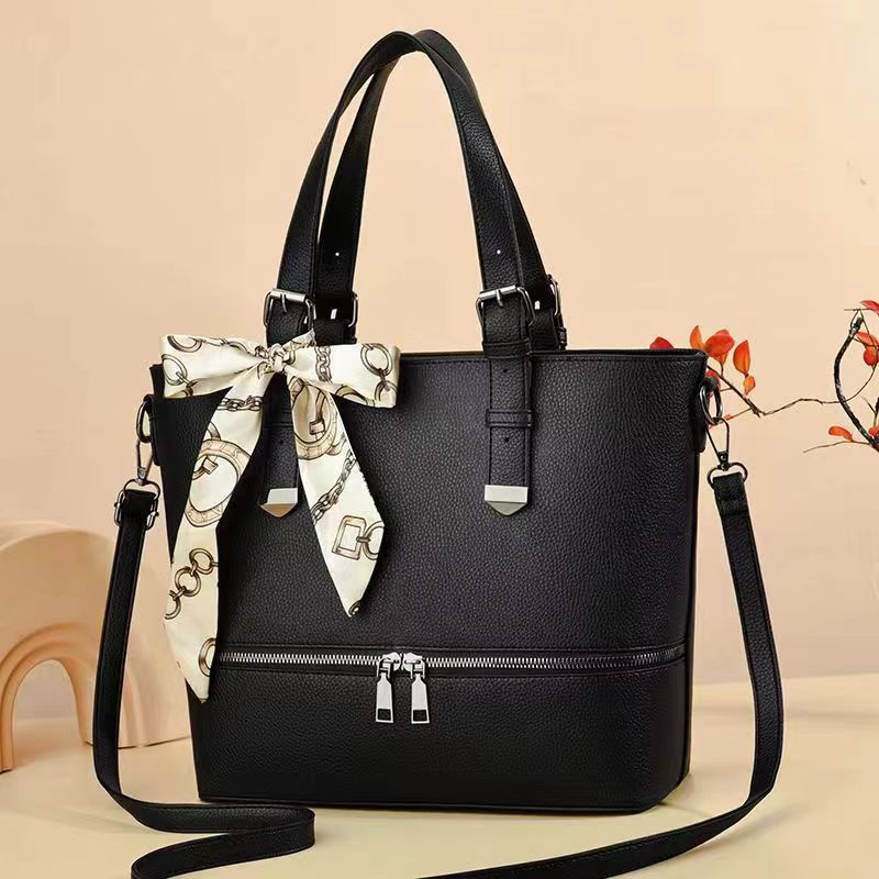 Sarah Express Structured Contrast Color Messenger Bag Black Length 30 Height 27 Width 13cm